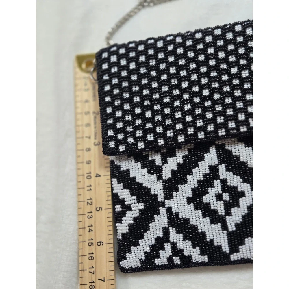 Maria Victoria Black White Beaded Geometric Crossbody‎ Clutch Bag Silver Chain